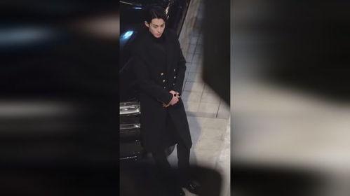 吃瓜娱乐间王鹤棣,吃瓜娱乐间，揭秘明星背后的故事